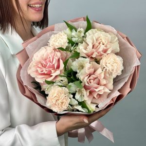 Традиционные букеты для женщин